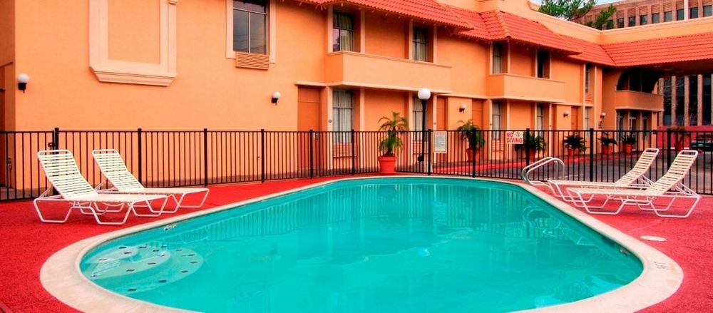 Memorial Inn And Suites Хьюстон Экстерьер фото